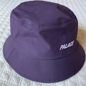 Palace GORE-TEX The Don Bucket Hat Deep Purple